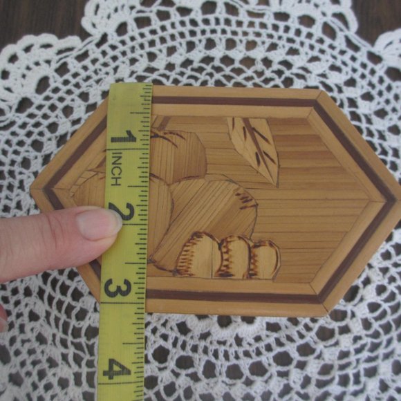 Vintage Wood Box Straw Inlay Box Retro Souvenir Lidded Box Country Cottage Retro - Picture 10 of 12